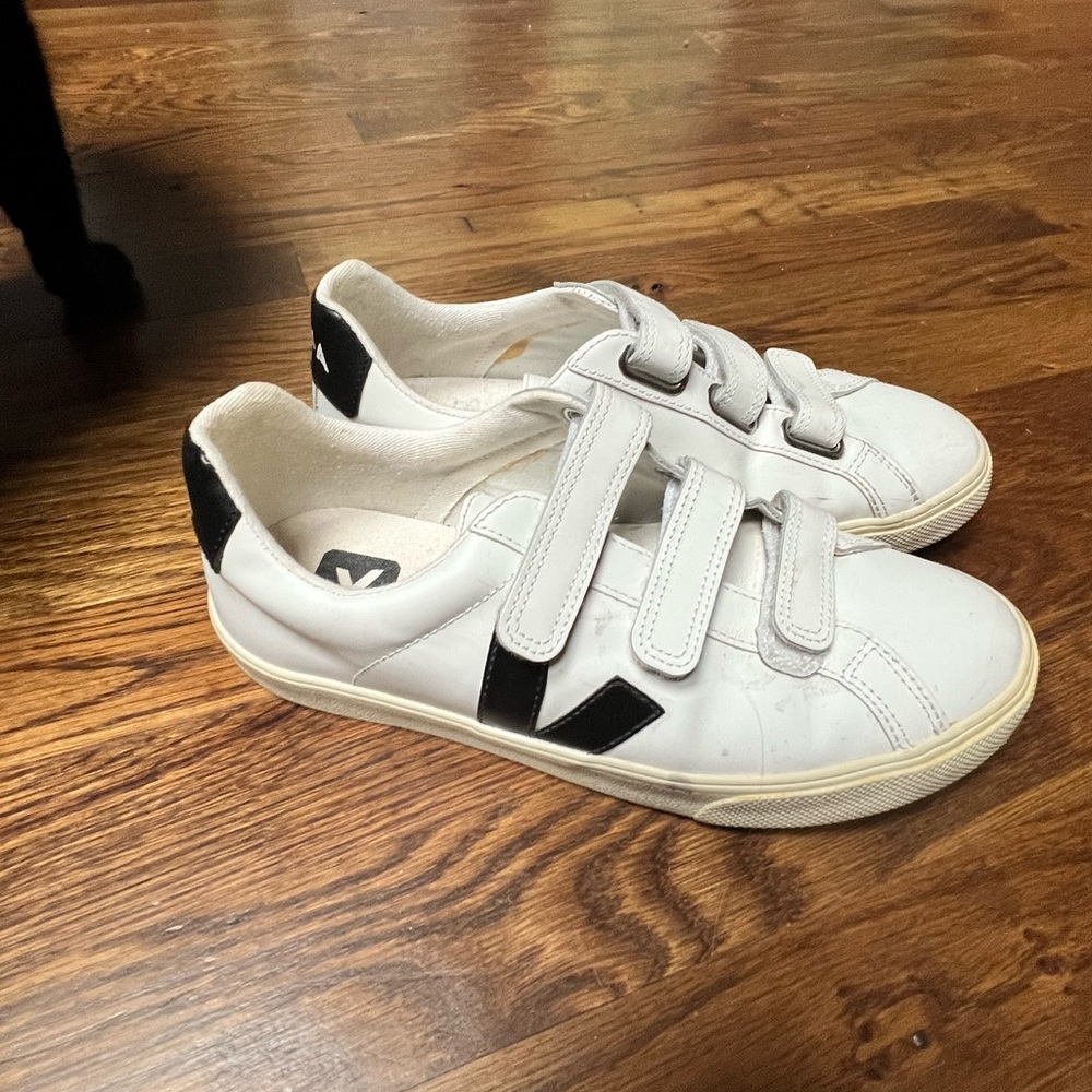 Veja White and Black Velcro Strap Sneakers